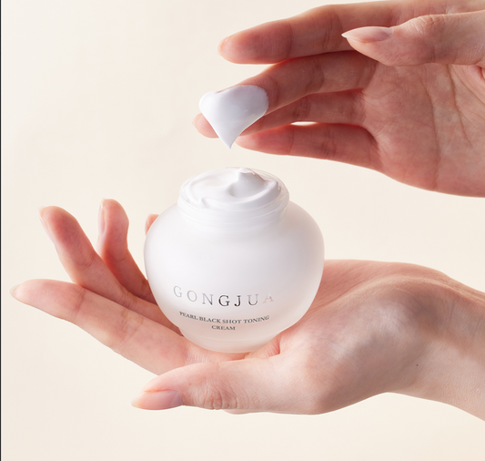 Gongjua Pearl Black Shot Toning Cream (50g)